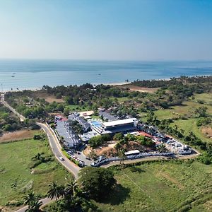 Baywatch Resort, Goa